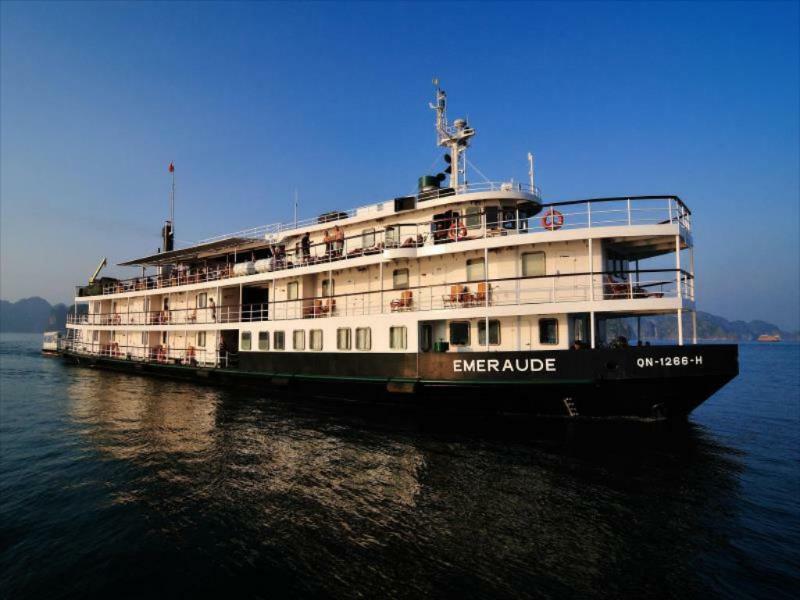 Emeraude Classic Cruises Hotel Ha Long Buitenkant foto