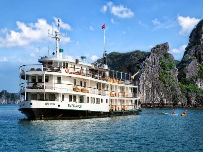 Emeraude Classic Cruises Hotel Ha Long Buitenkant foto