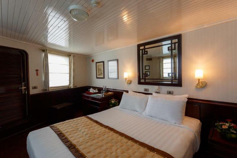 Emeraude Classic Cruises Hotel Ha Long Buitenkant foto